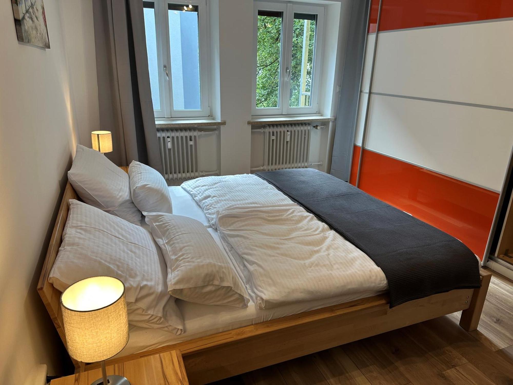 Mm Lodge - Apartments In Innenstadtlage Mit Parkplatz Augsburg Eksteriør bilde